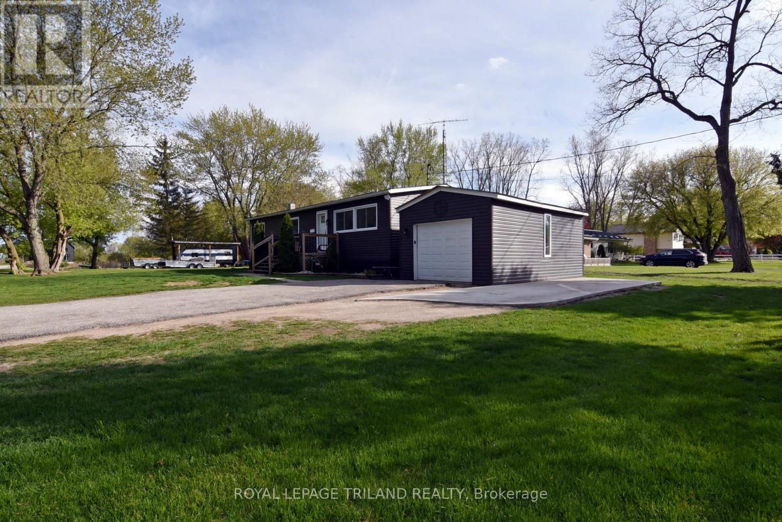 9967 Eric Street Property Photo 28