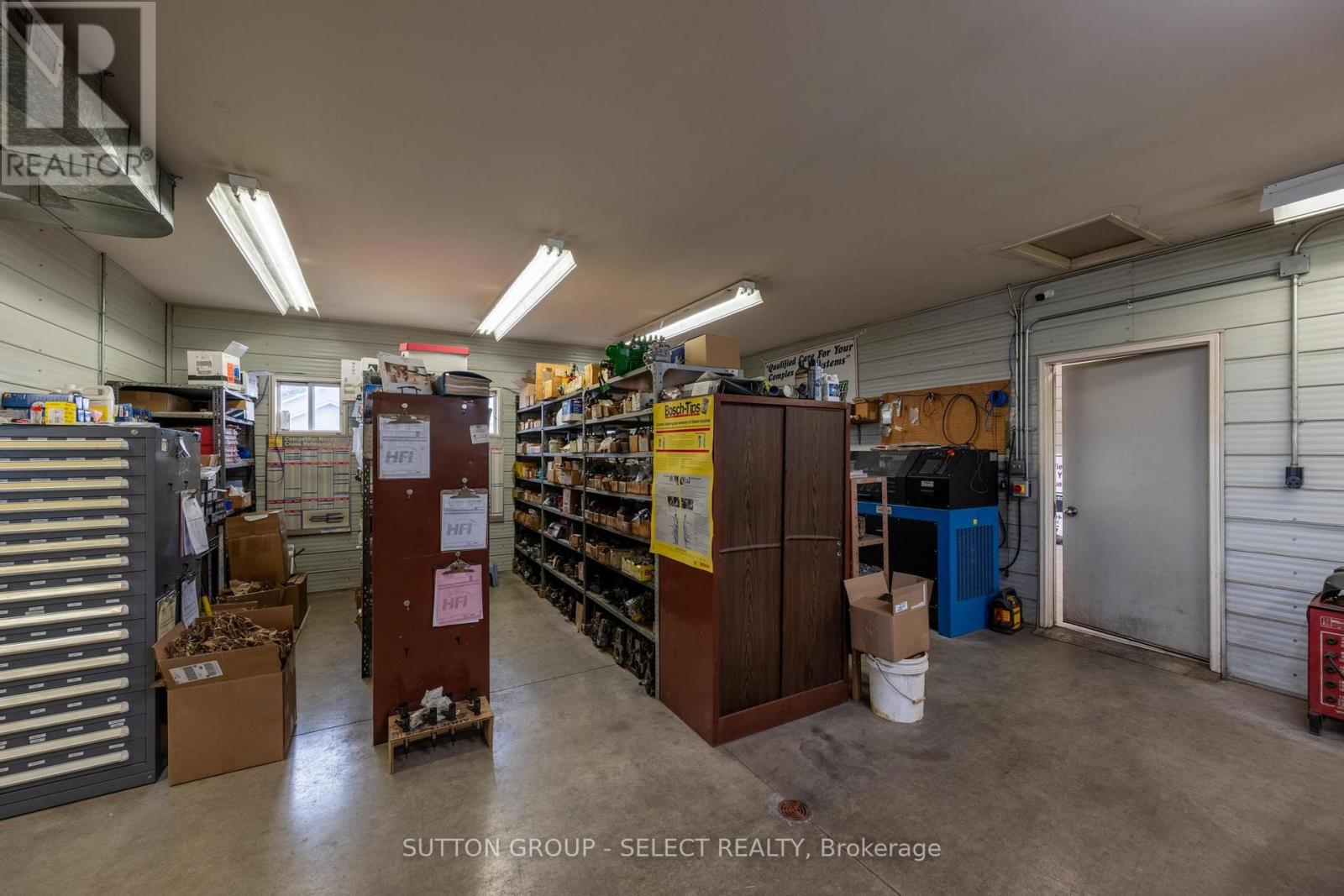 77242 London Road Property Photo 6