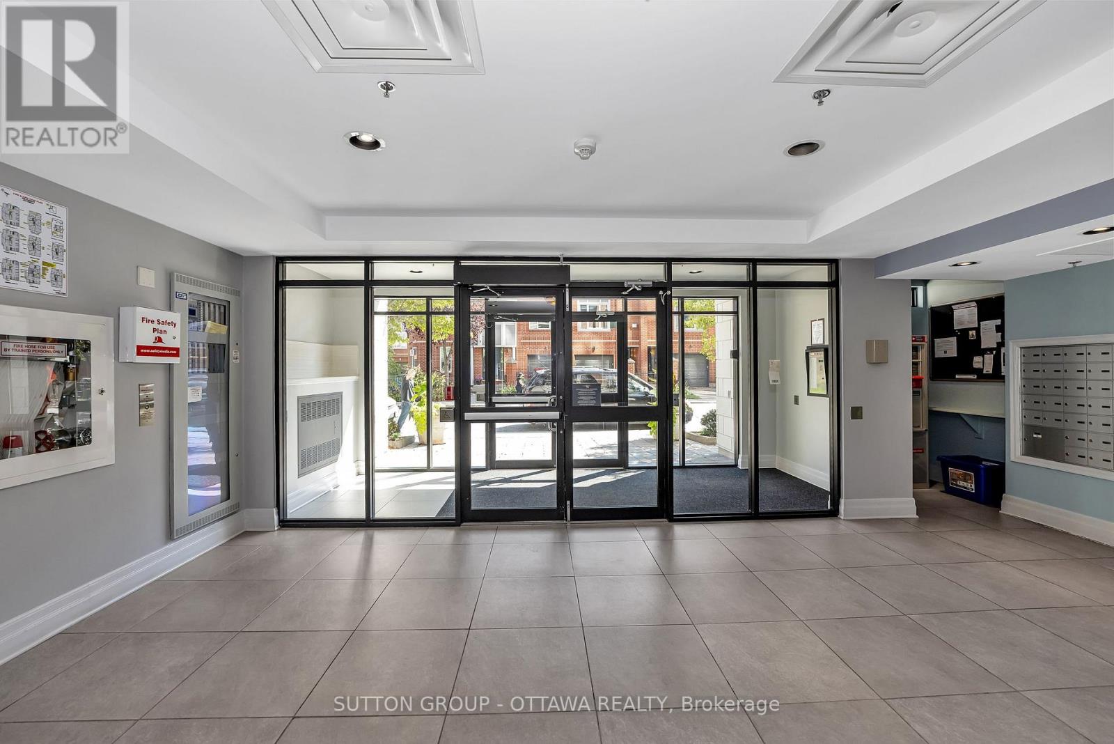 903 - 375 Lisgar Street Property Photo 3