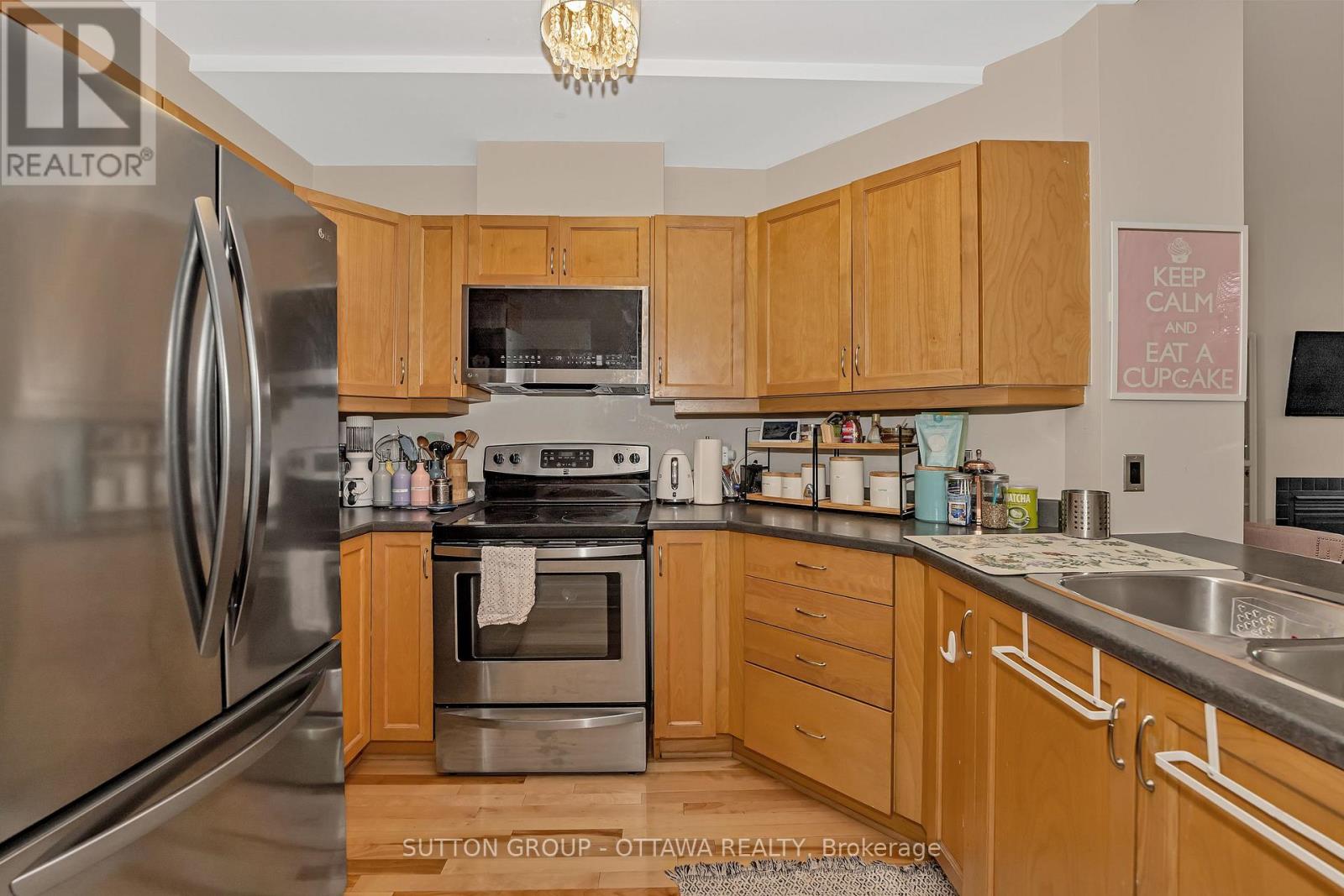 903 - 375 Lisgar Street Property Photo 9