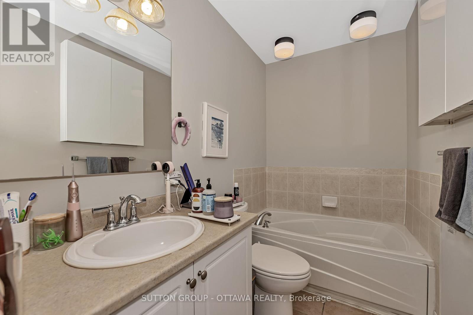 903 - 375 Lisgar Street Property Photo 28