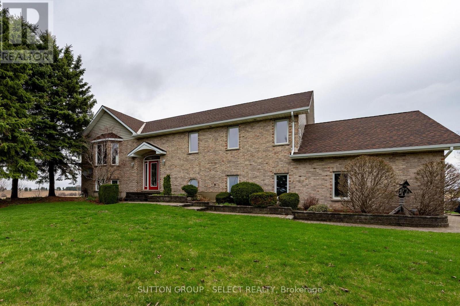 77242 LONDON ROAD Property Photo 1