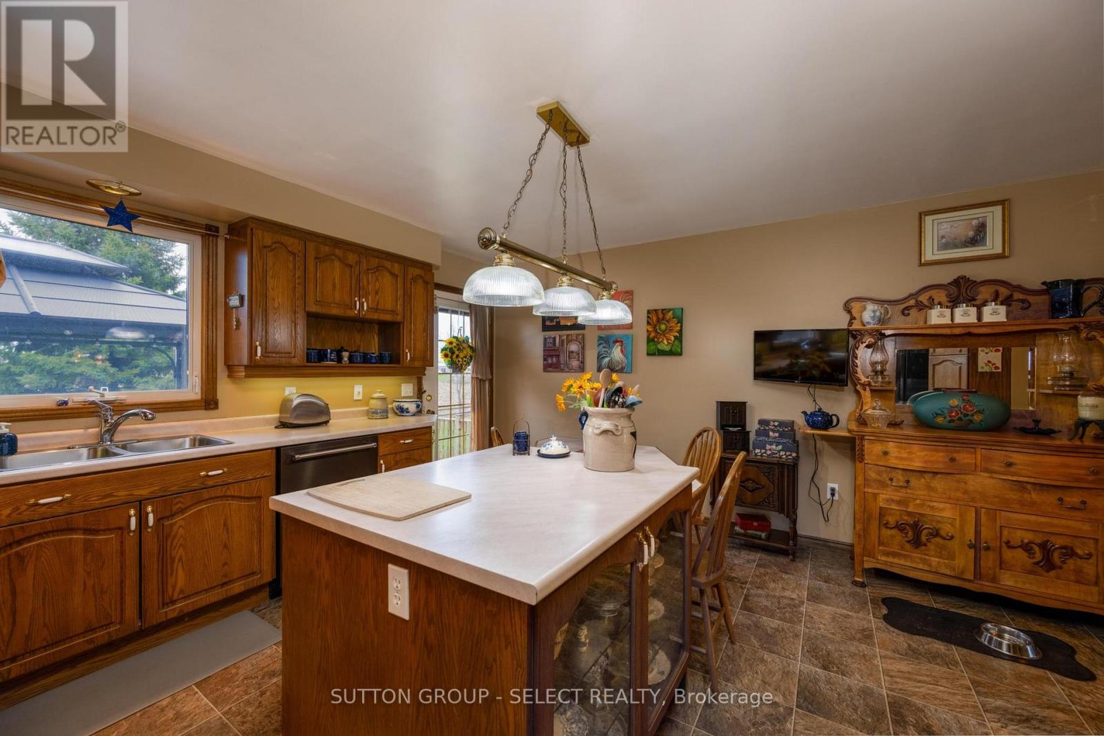 77242 London Road Property Photo 9