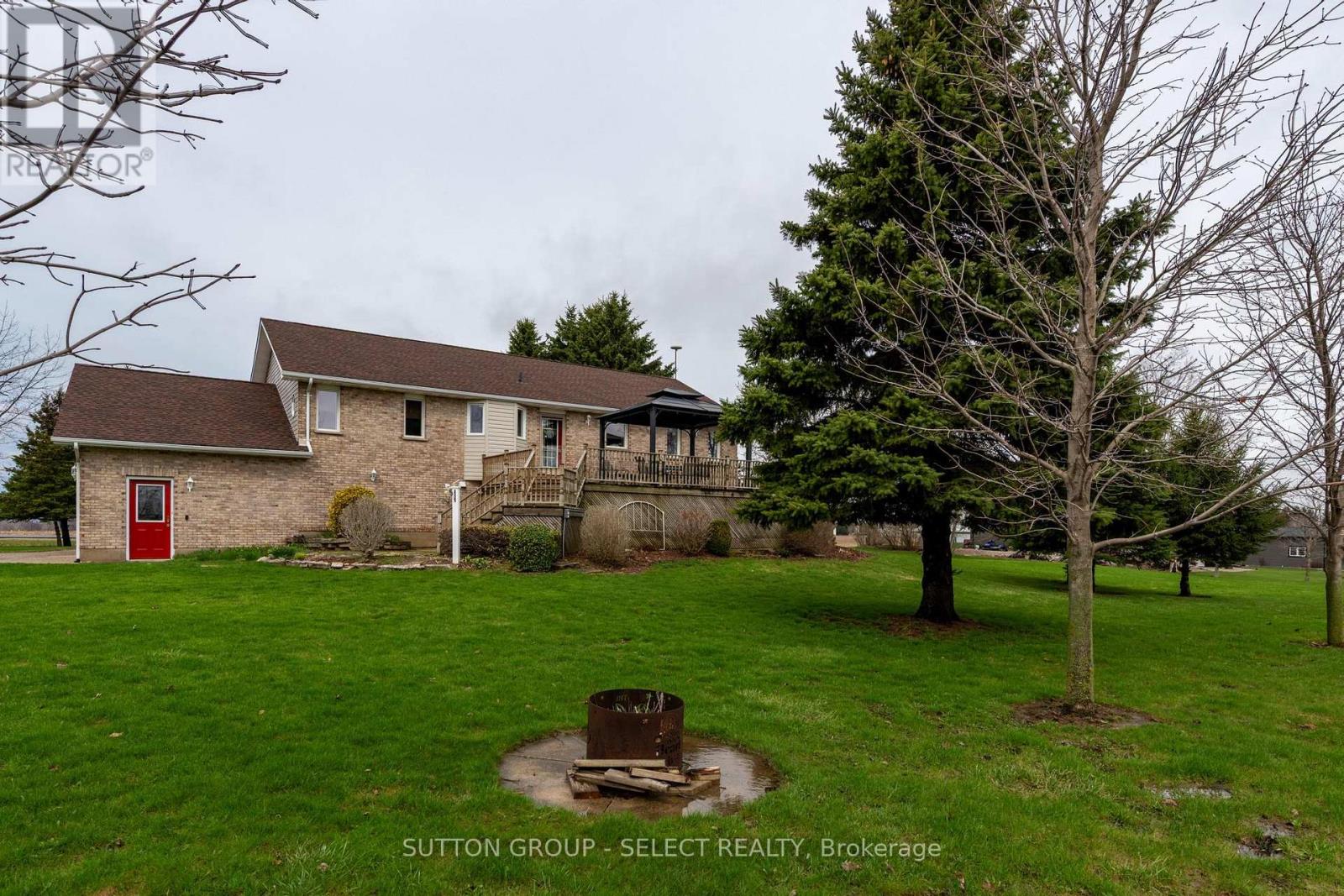 77242 London Road Property Photo 40