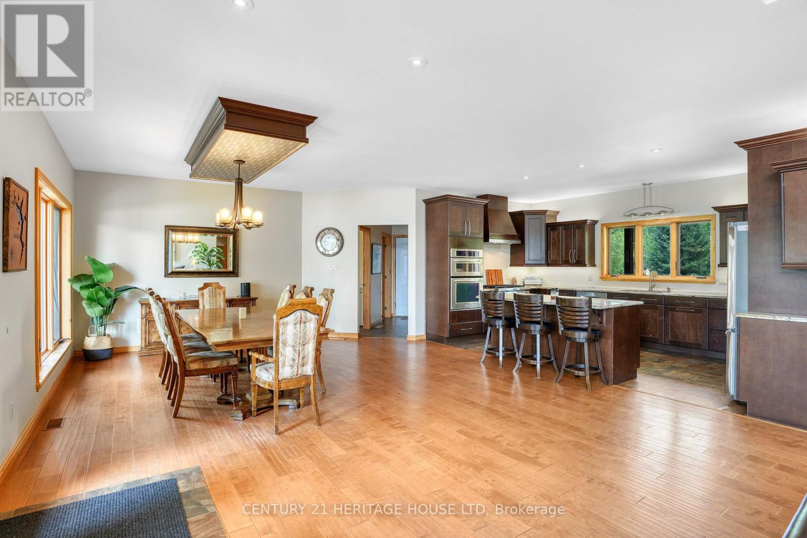 6605 Highway 523 Highway Property Photo 9