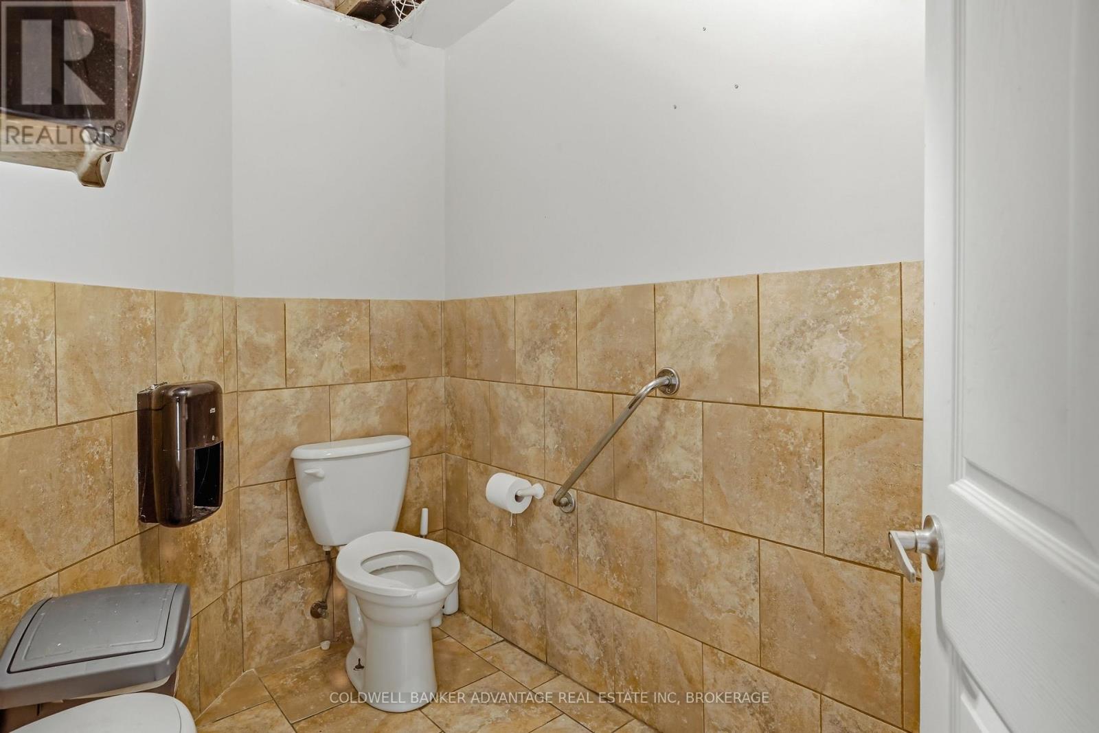 13330 Lundy's Lane Property Photo 20