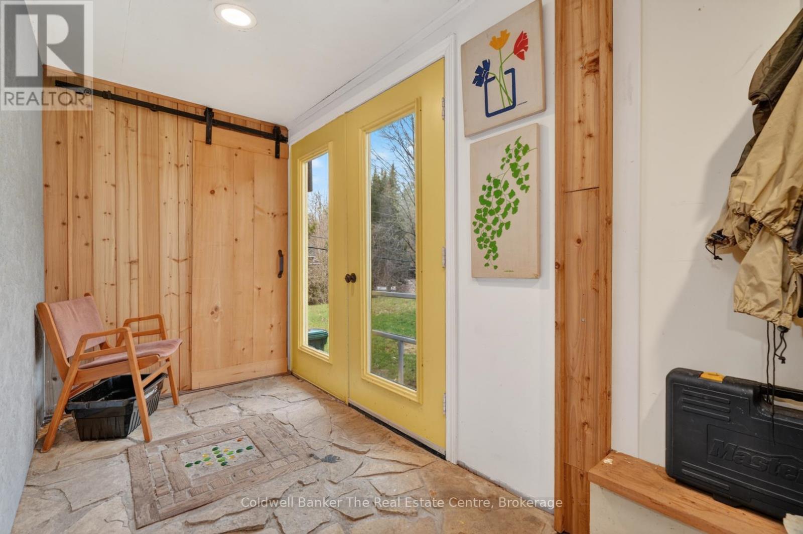 1657 Houseys Rapids Road Property Photo 4