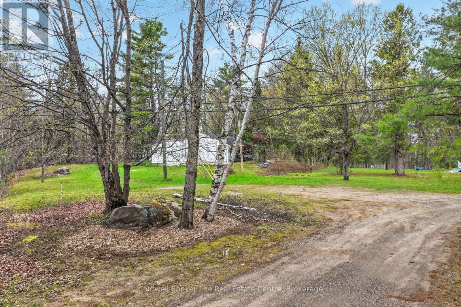 1657 Houseys Rapids Road Property Photo 24