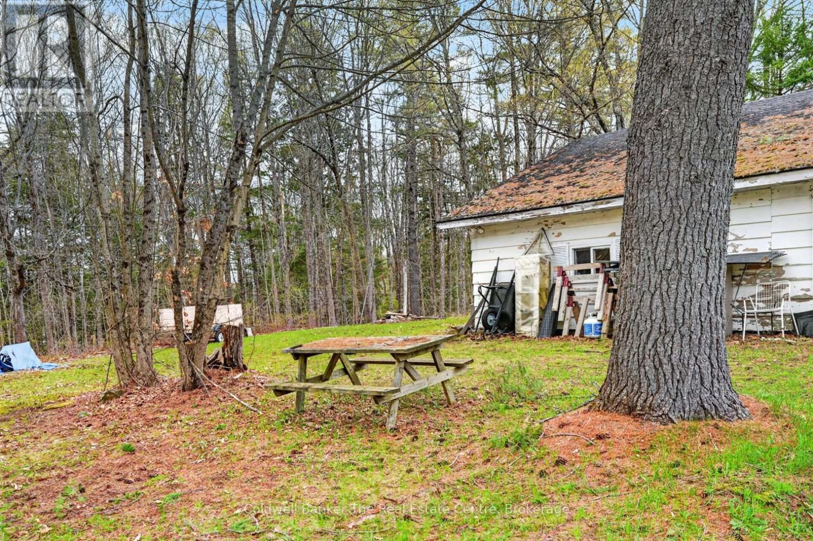 1657 Houseys Rapids Road Property Photo 27