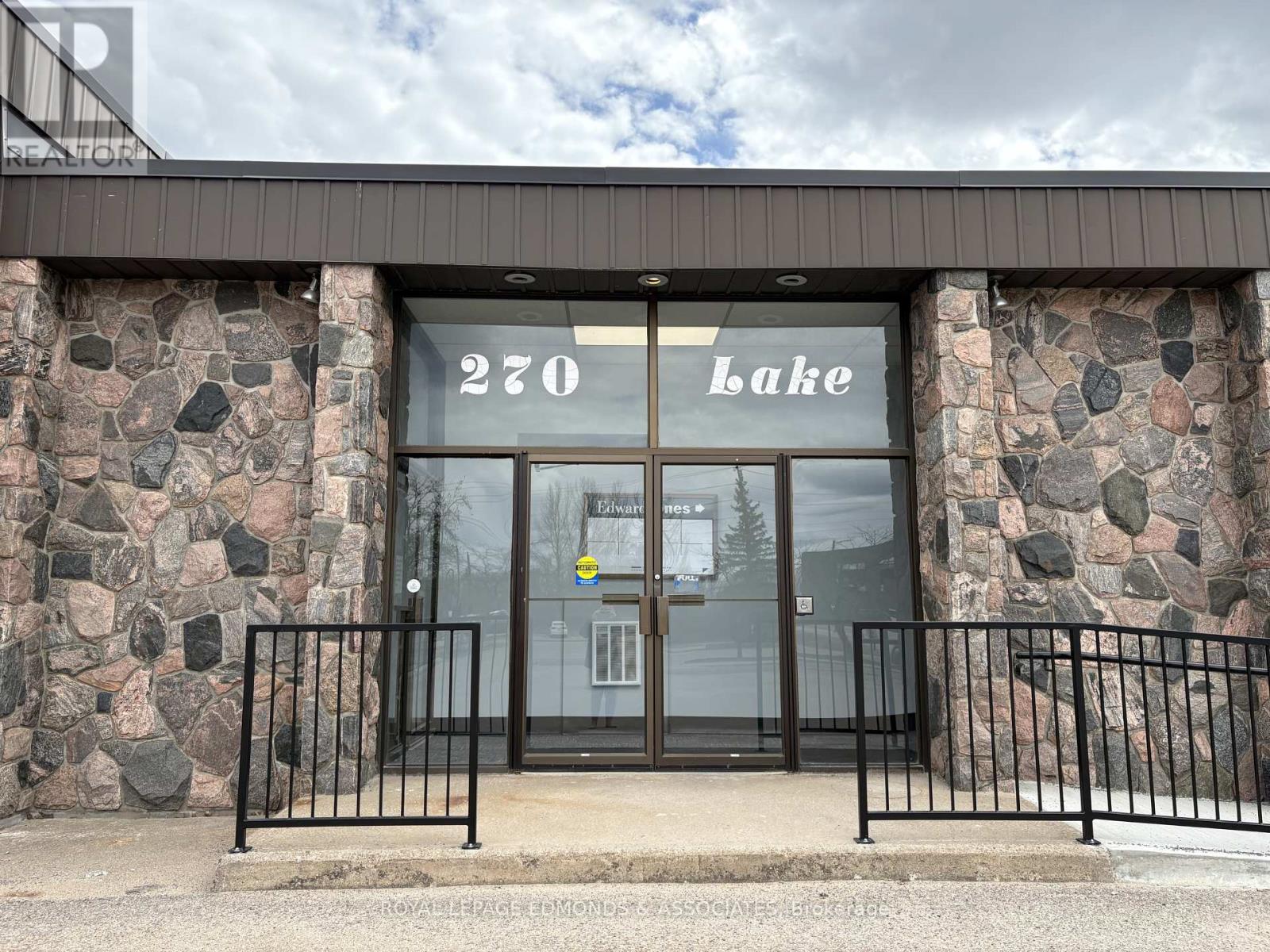 270 Lake Street #a,b Property Photo 4
