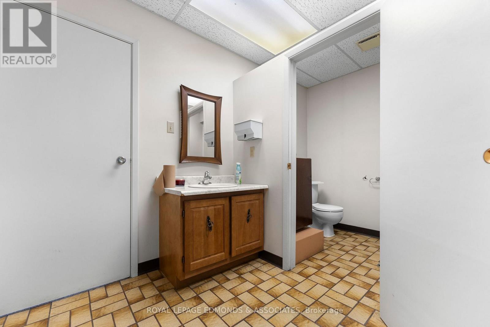 270 Lake Street #a,b Property Photo 23