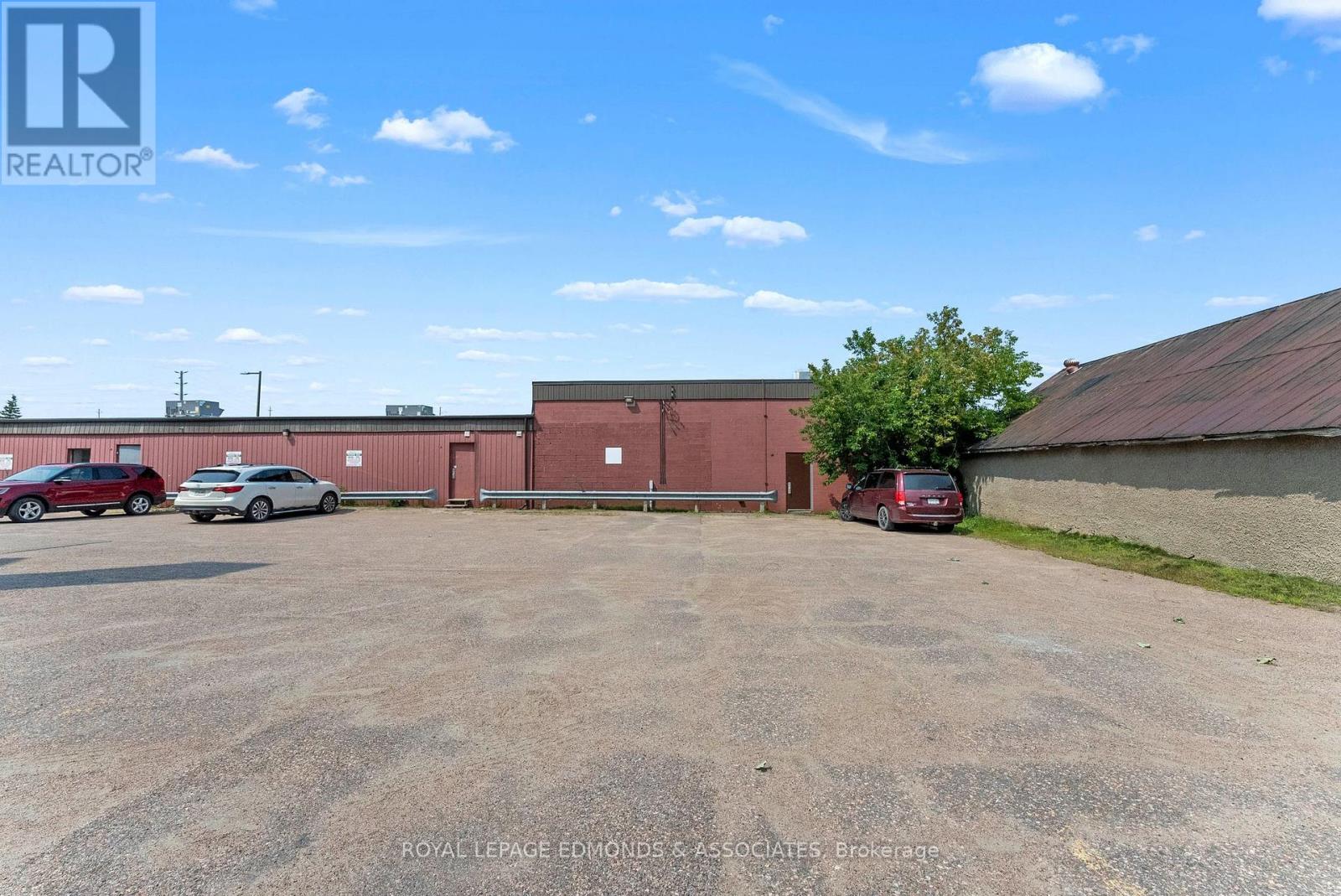 270 Lake Street #a,b Property Photo 32