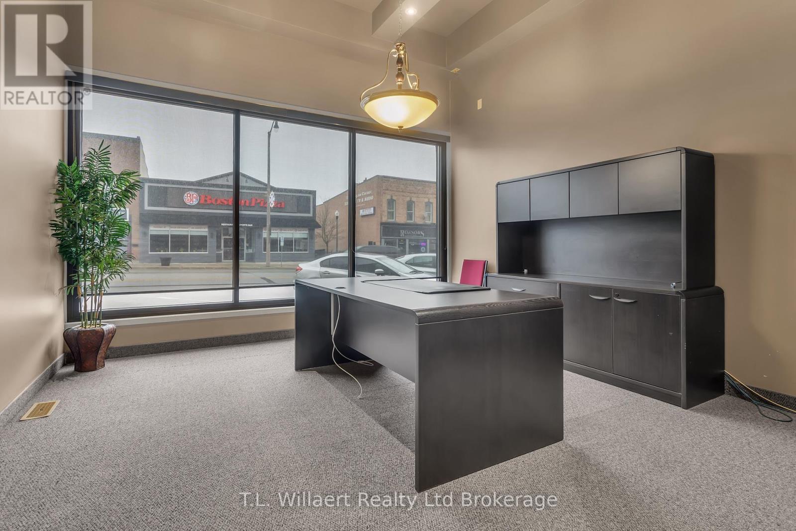 107 Broadway Street Property Photo 2