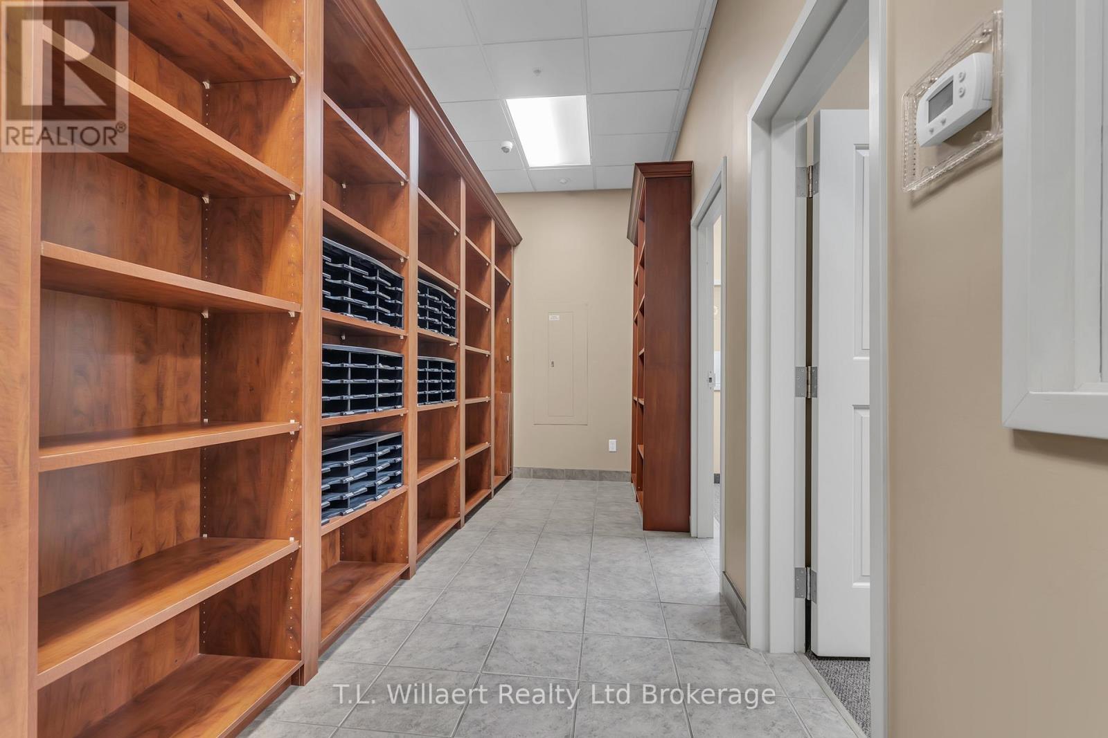 107 Broadway Street Property Photo 9