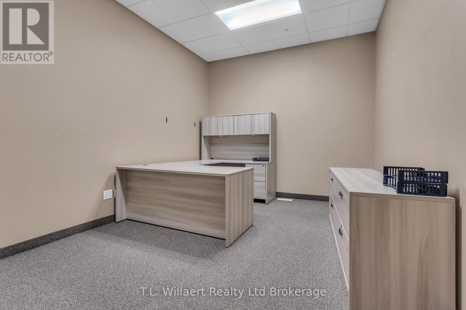 107 Broadway Street Property Photo 10
