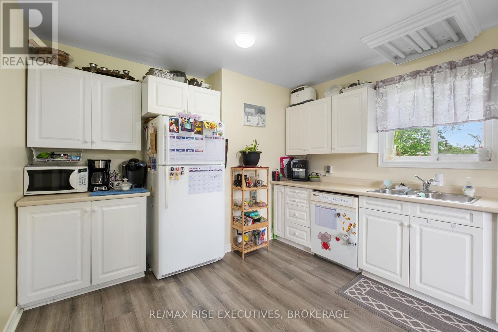 353 Charles Street Property Photo 16