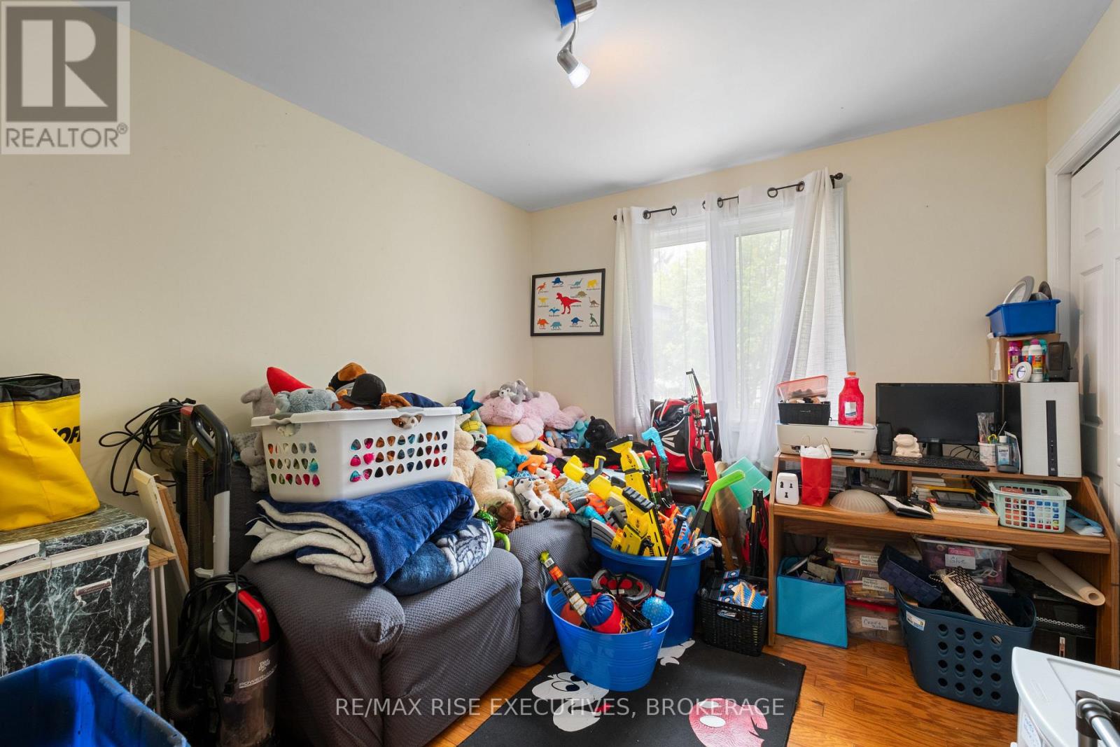 353 Charles Street Property Photo 18