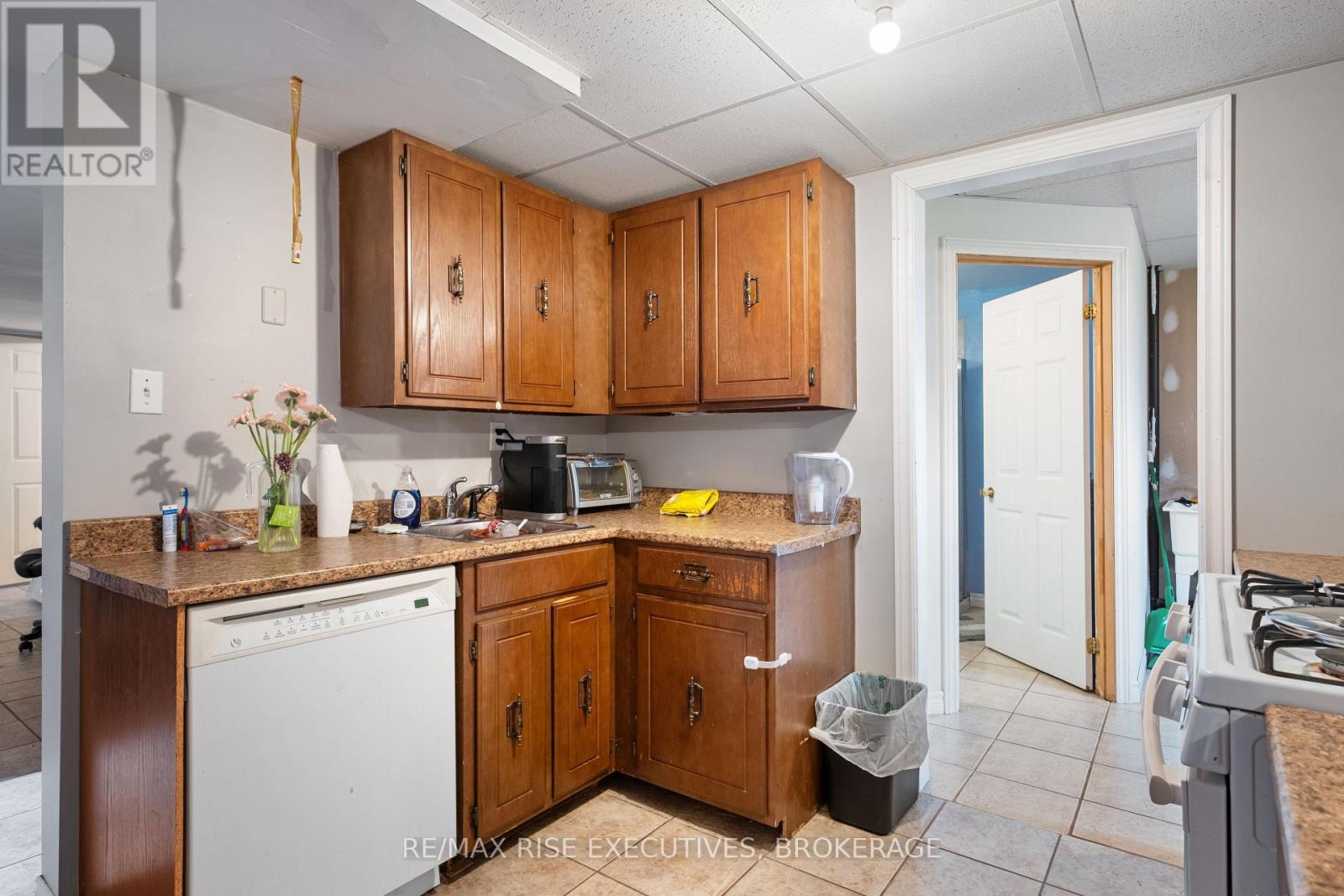 353 Charles Street Property Photo 30