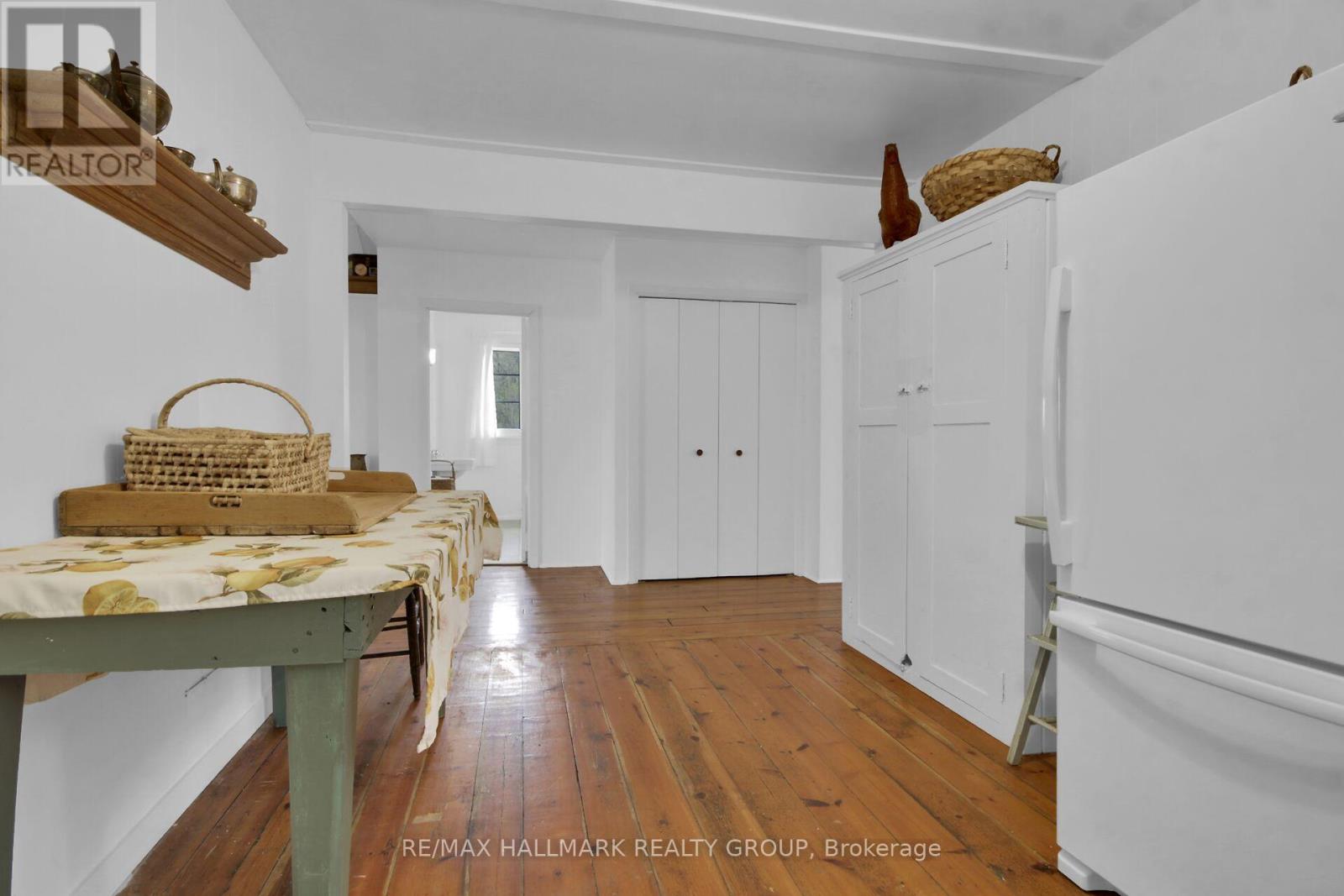 350 Berry Side Road Property Photo 22