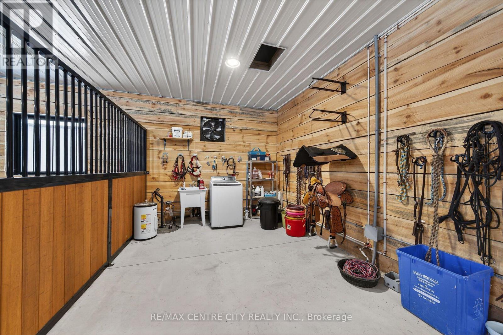 2301 Townline Road Property Photo 15