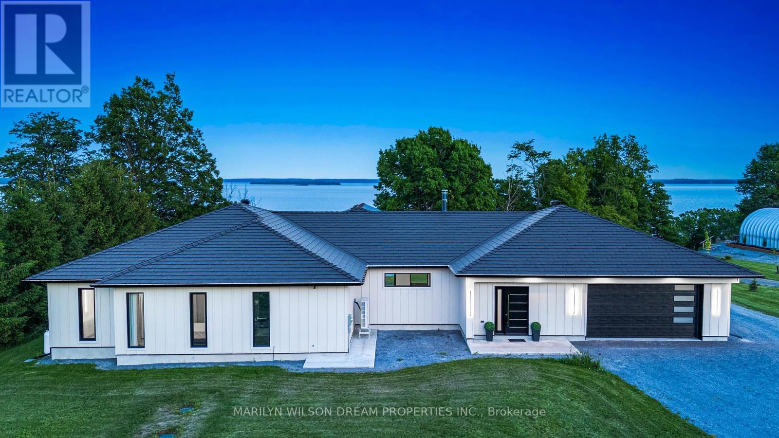 2486 Howe Island Drive Property Photo 1