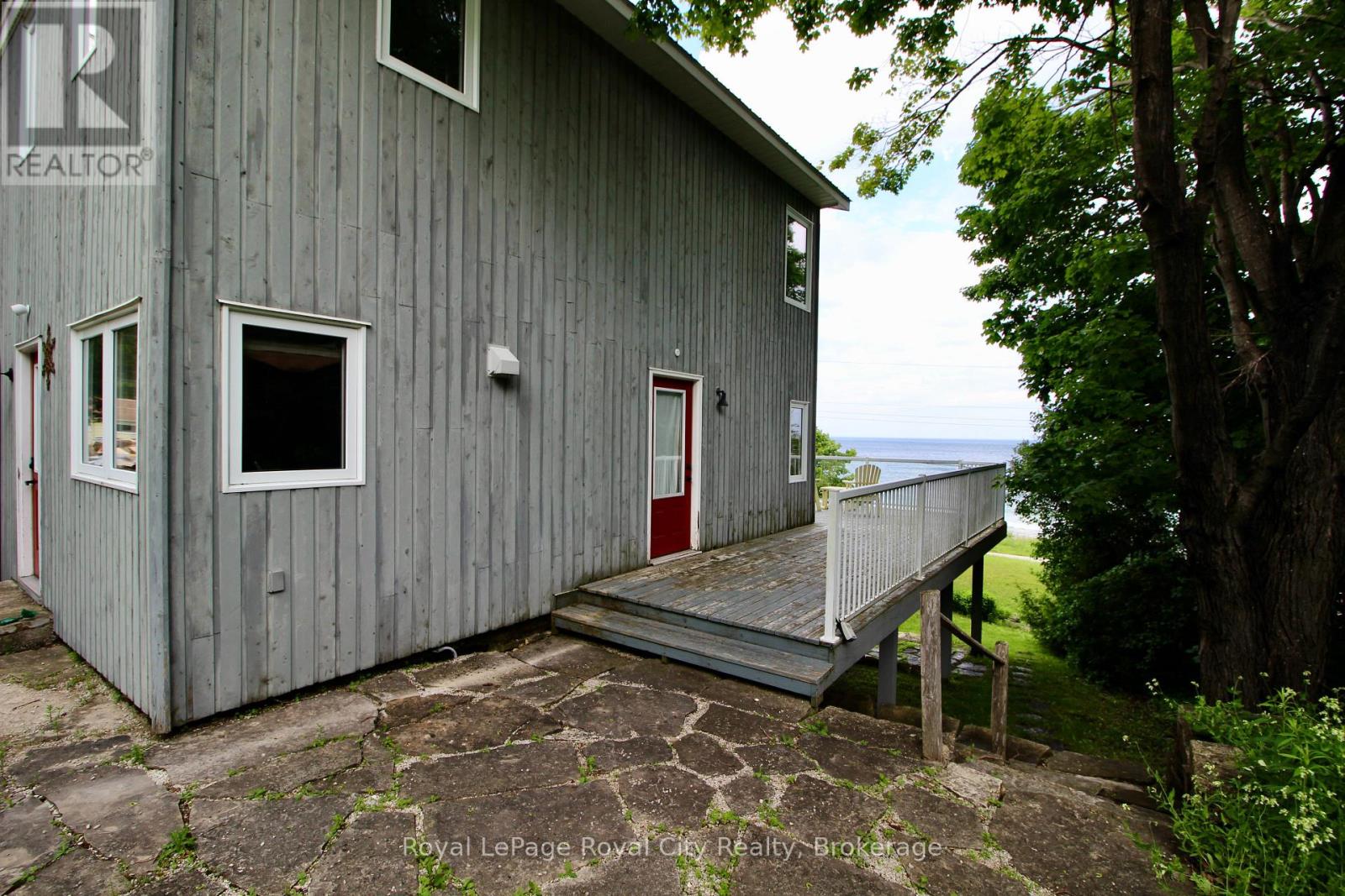 14 Dock Lane Property Photo 6