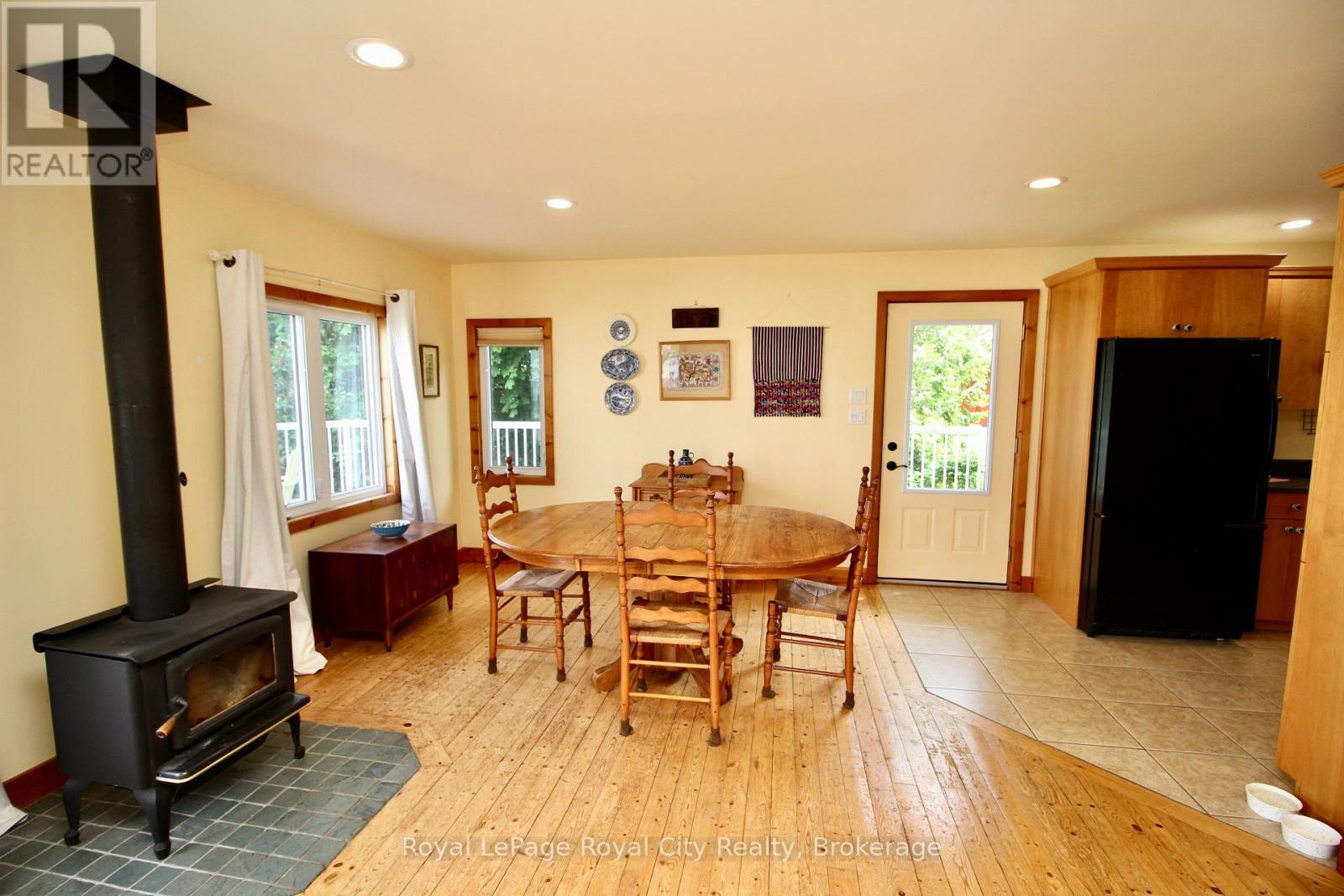 14 Dock Lane Property Photo 11