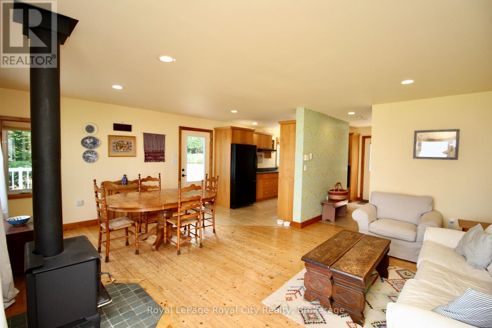 14 Dock Lane Property Photo 12