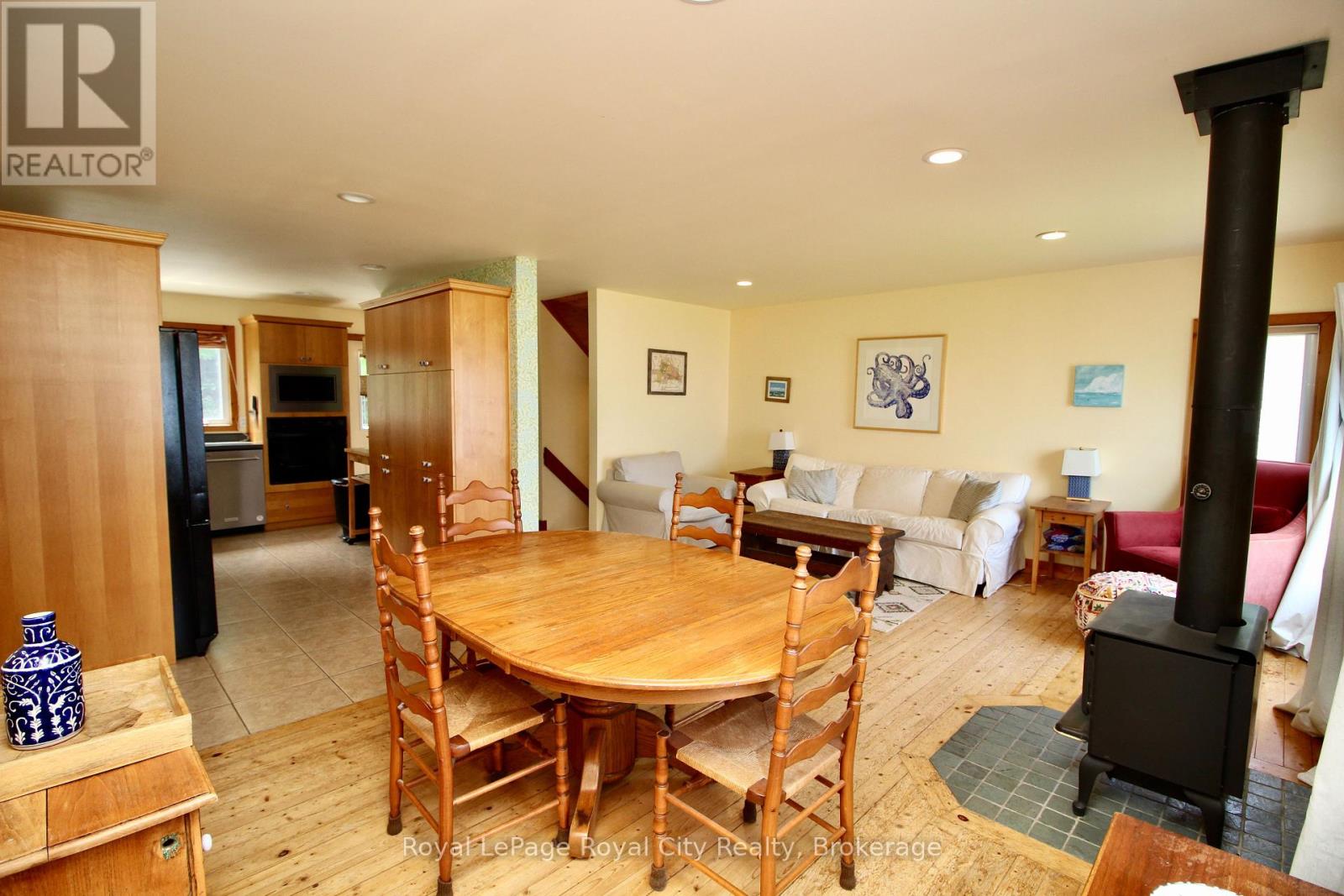 14 Dock Lane Property Photo 13