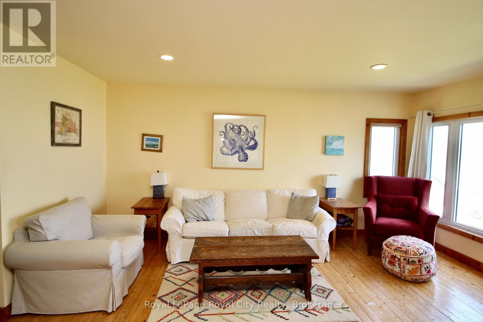 14 Dock Lane Property Photo 17