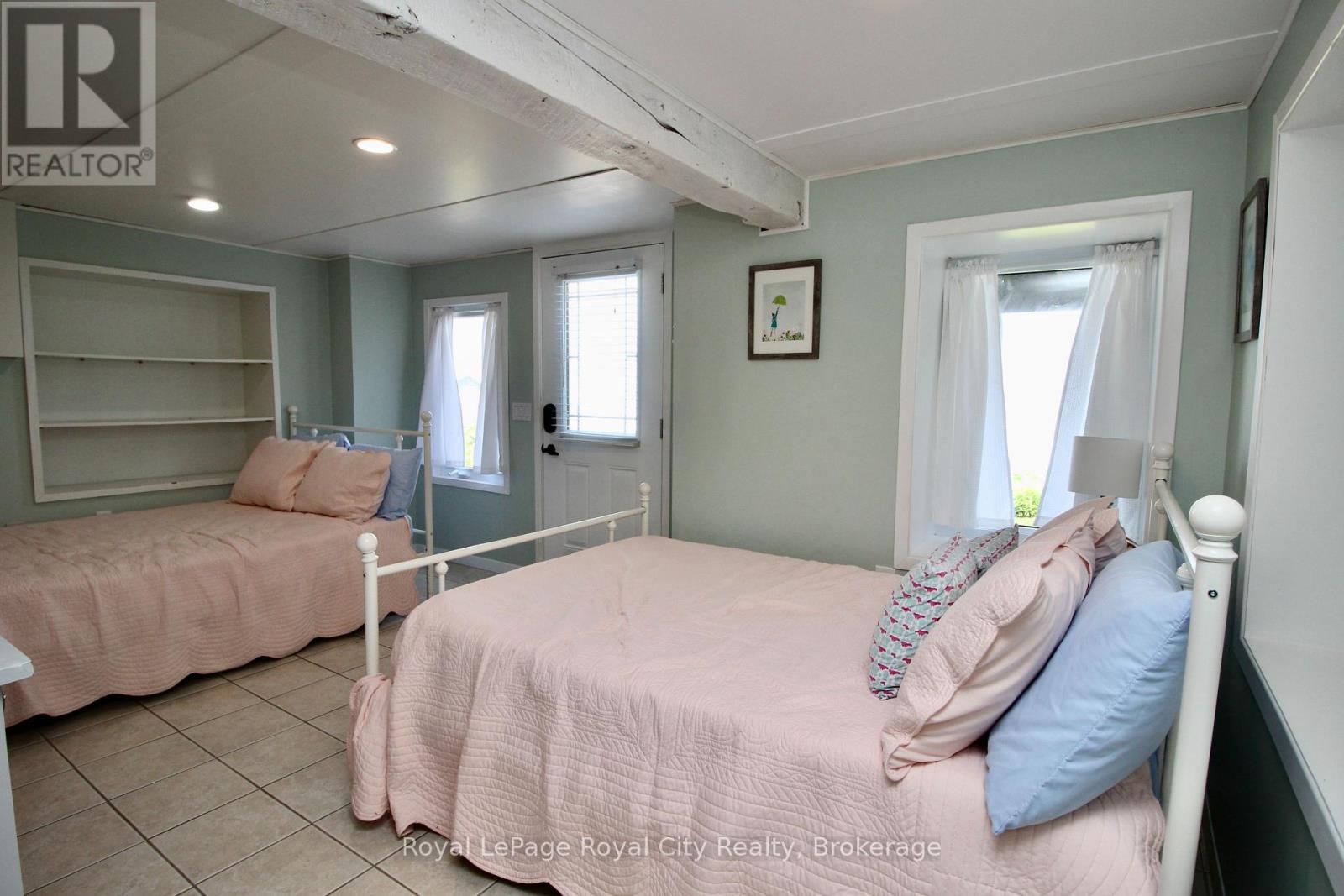 14 Dock Lane Property Photo 31