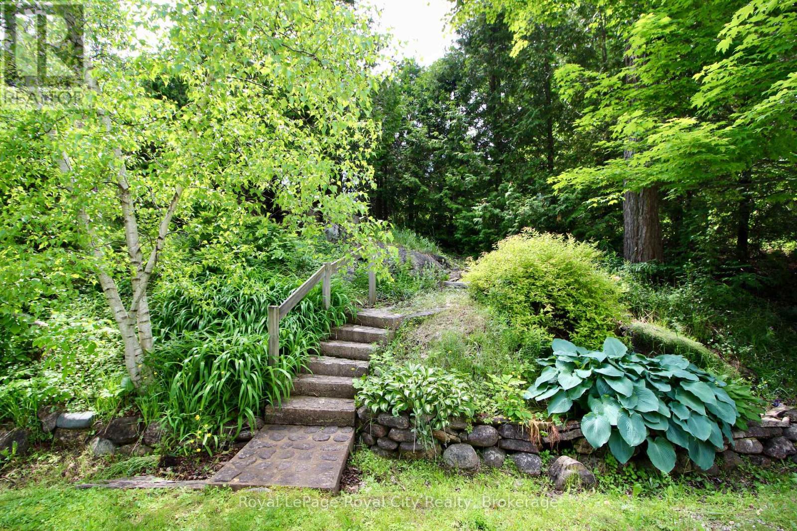 14 Dock Lane Property Photo 42