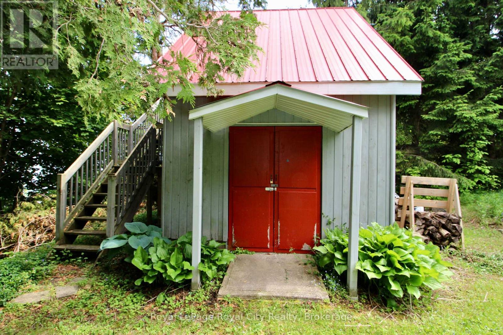 14 Dock Lane Property Photo 45