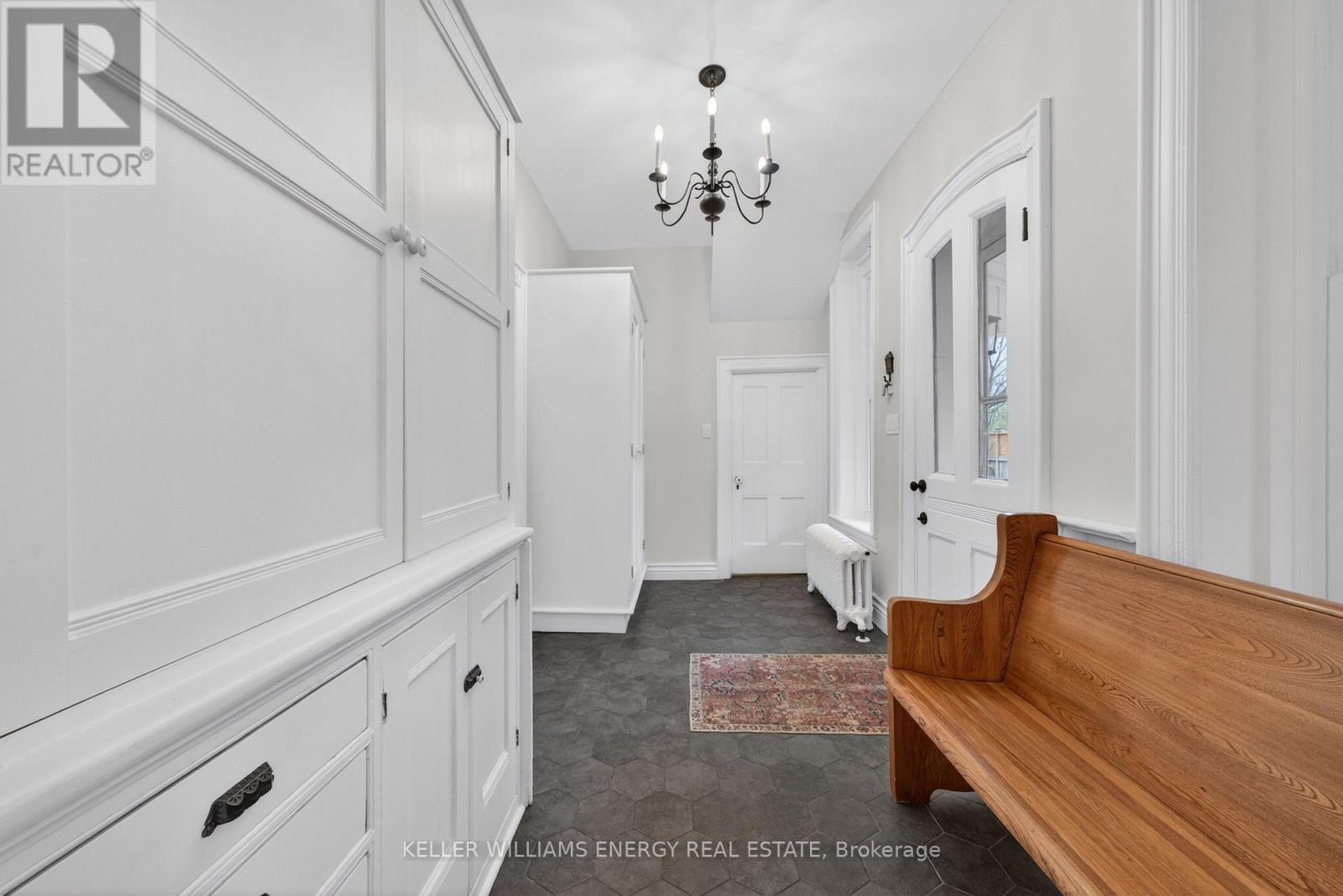 4 Pine Street Property Photo 21