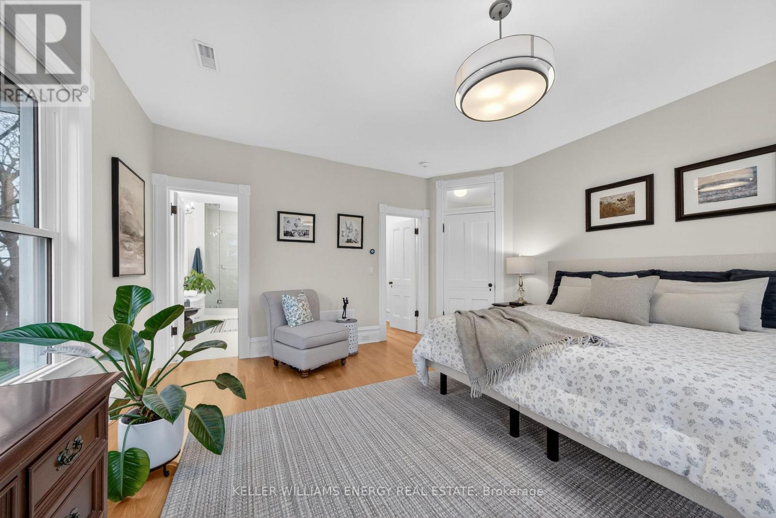 4 Pine Street Property Photo 29