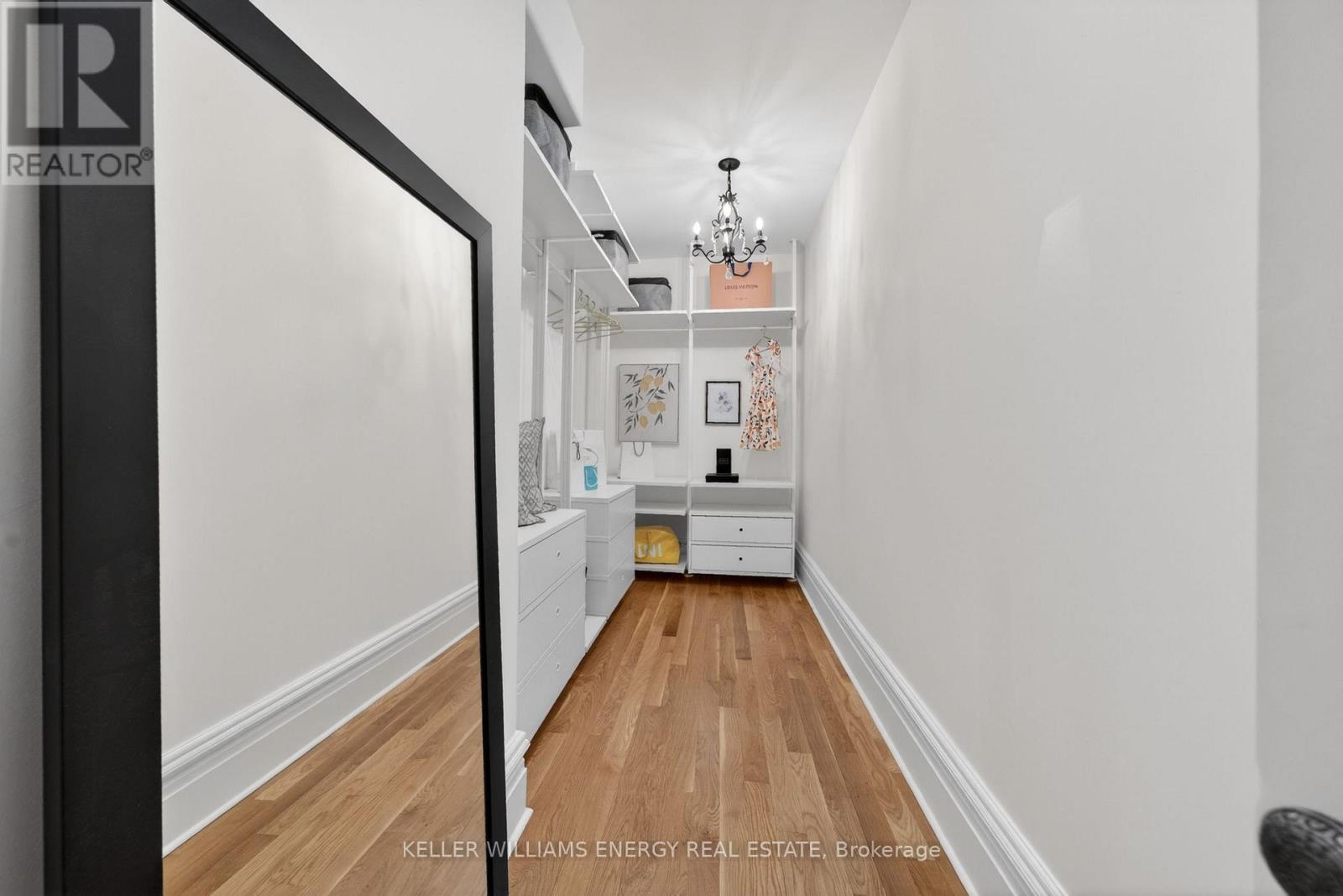 4 Pine Street Property Photo 34