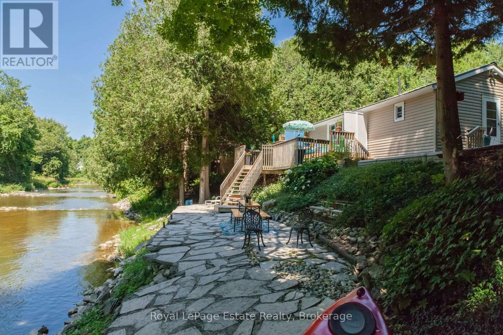 50 Roger's Crescent Property Photo 1