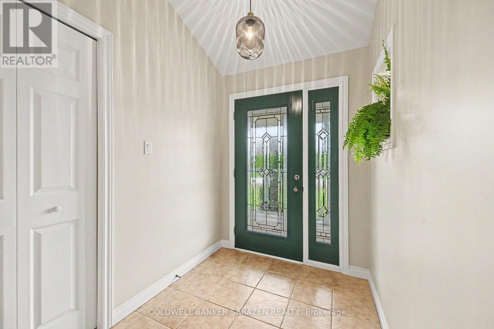 162 Erindale Avenue Property Photo 8