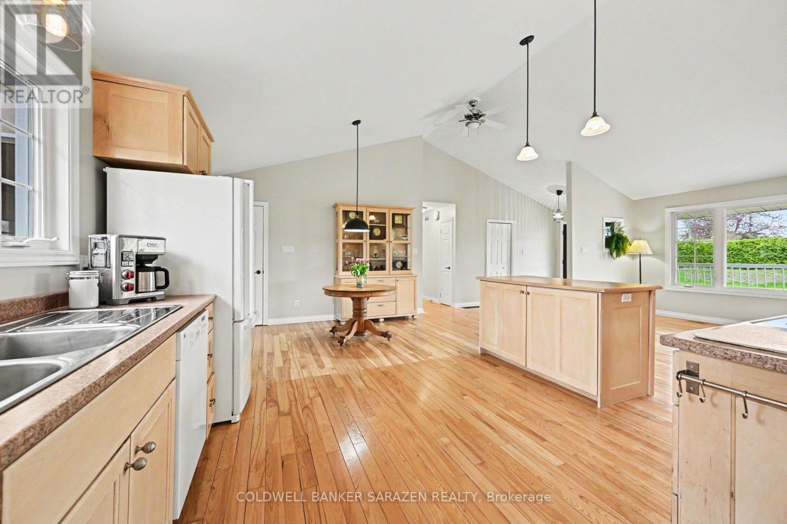 162 Erindale Avenue Property Photo 9
