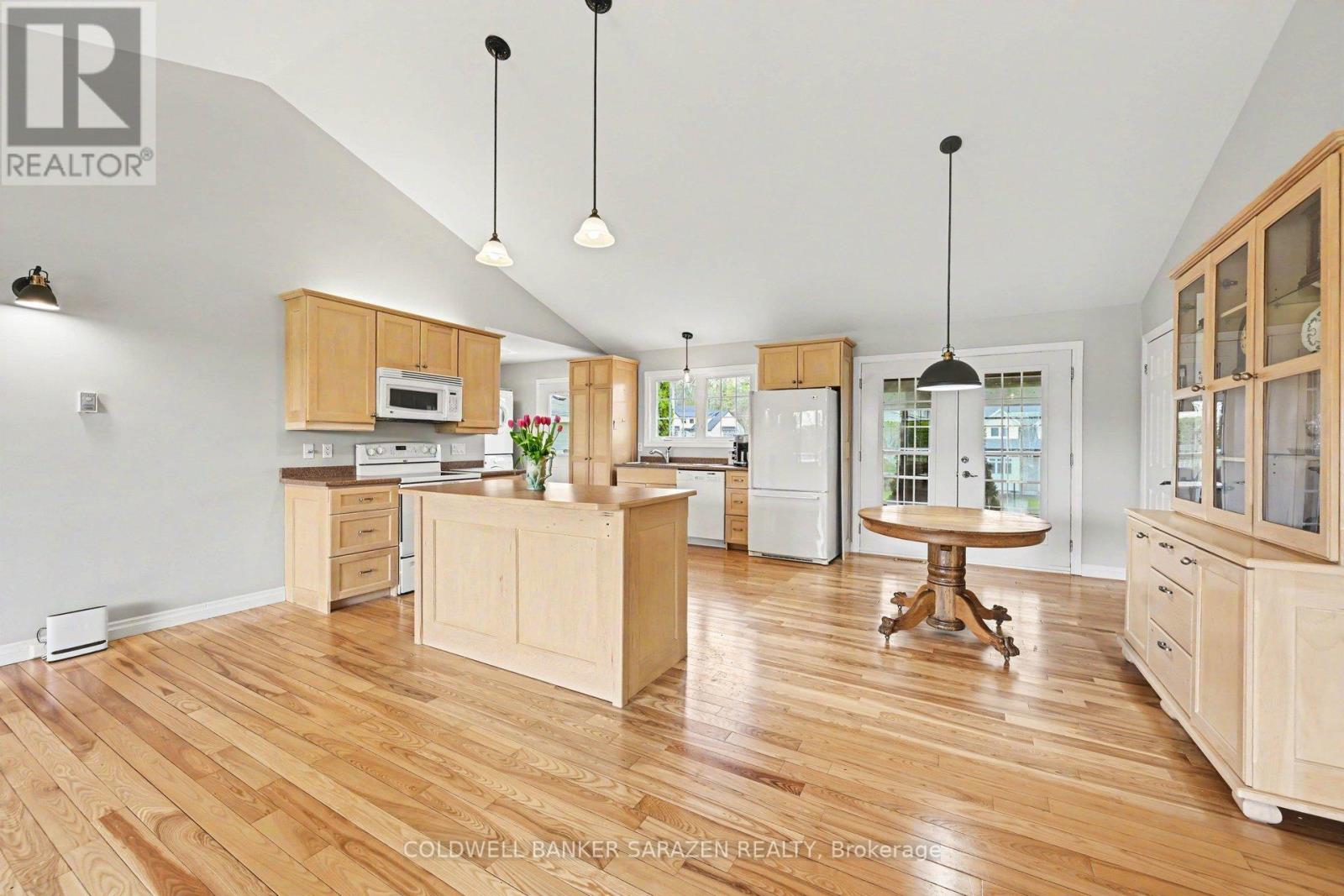 162 Erindale Avenue Property Photo 12