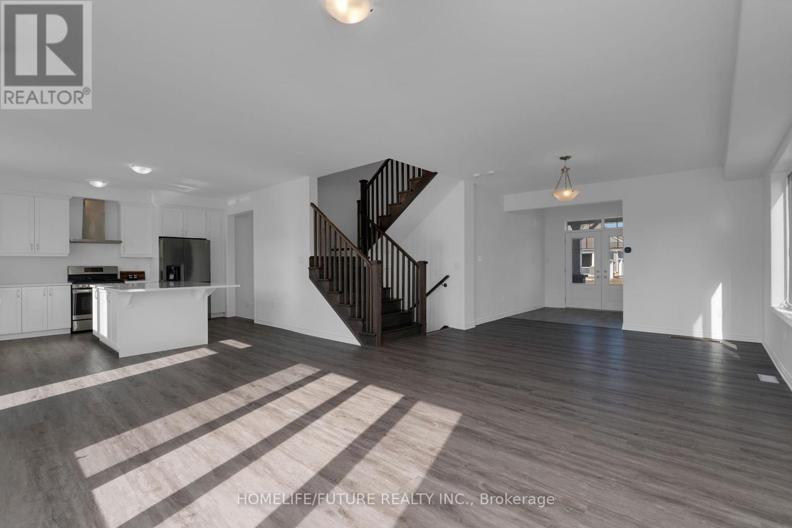 1 Dyer Crescent Property Photo 4