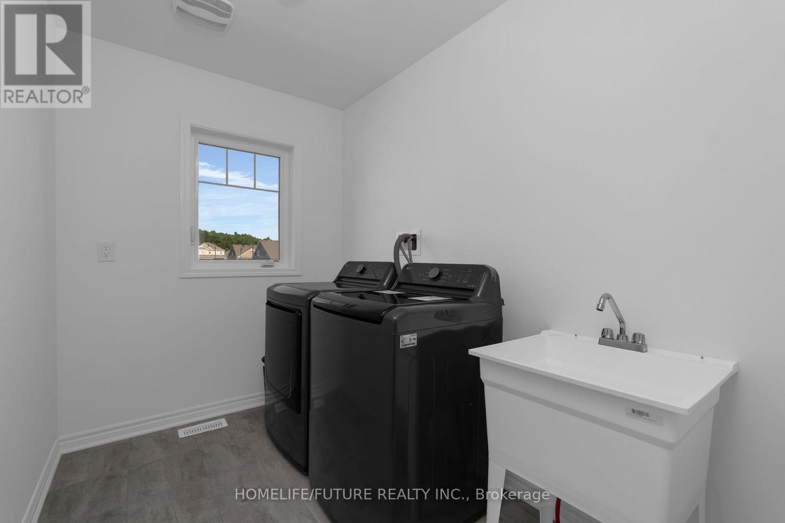 1 Dyer Crescent Property Photo 22