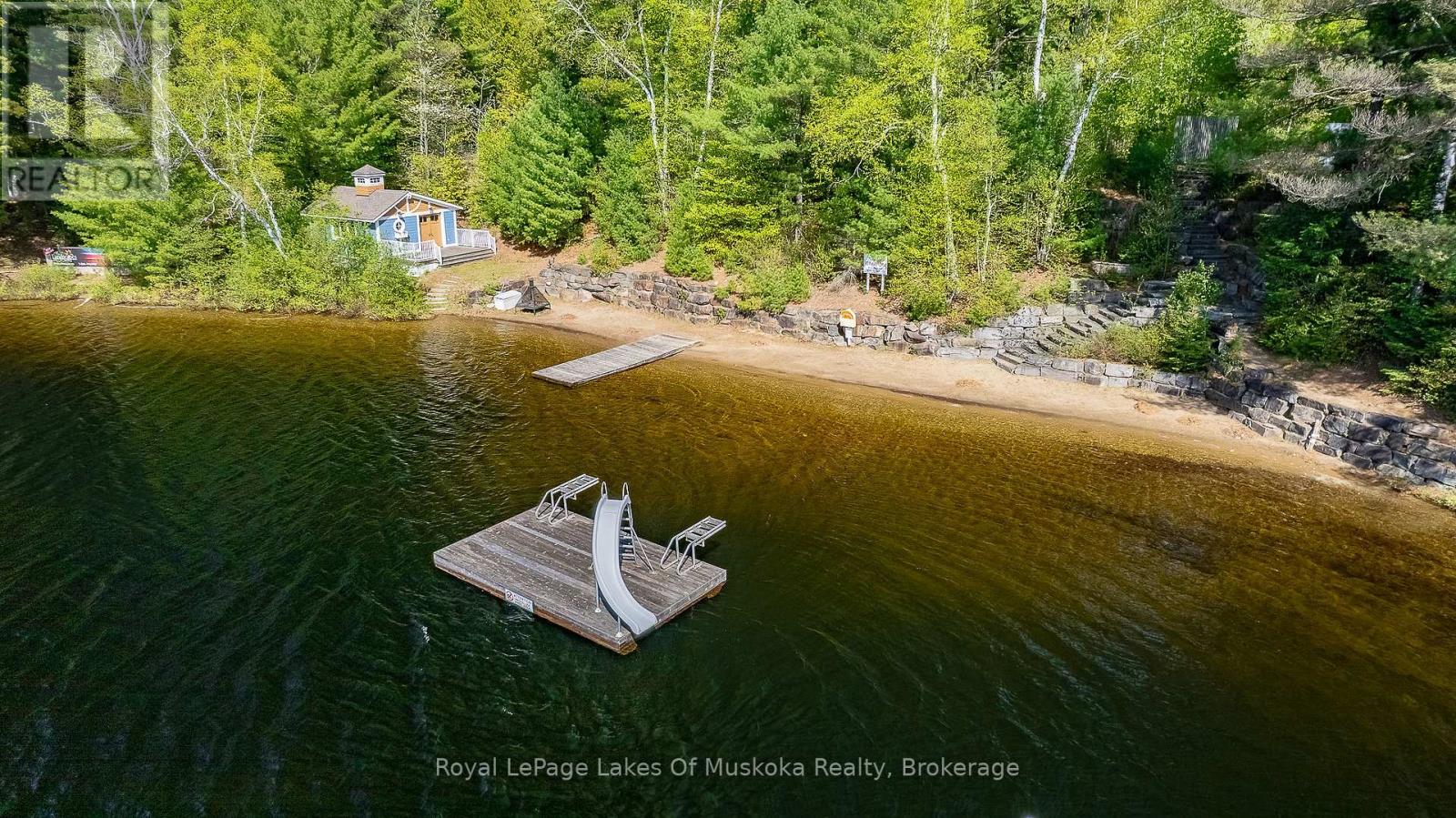1020 Birch Glen Maple Cottage Week 5 Road Property Photo 1