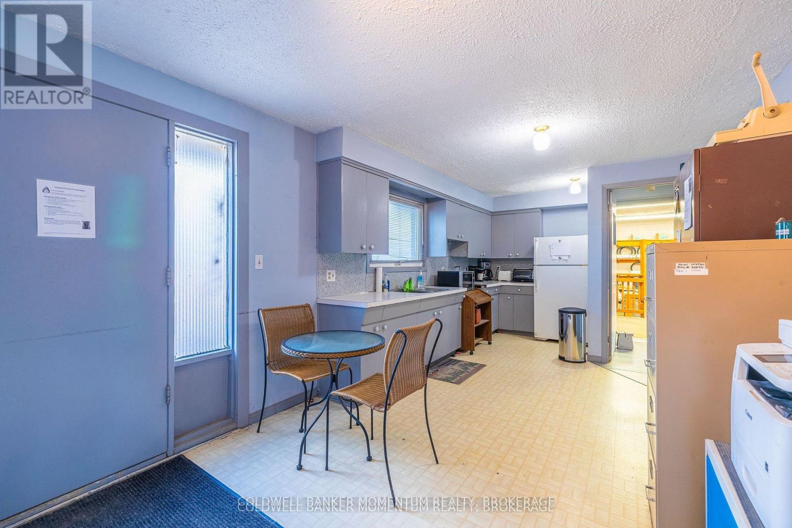 132 Bunting Road Property Photo 17