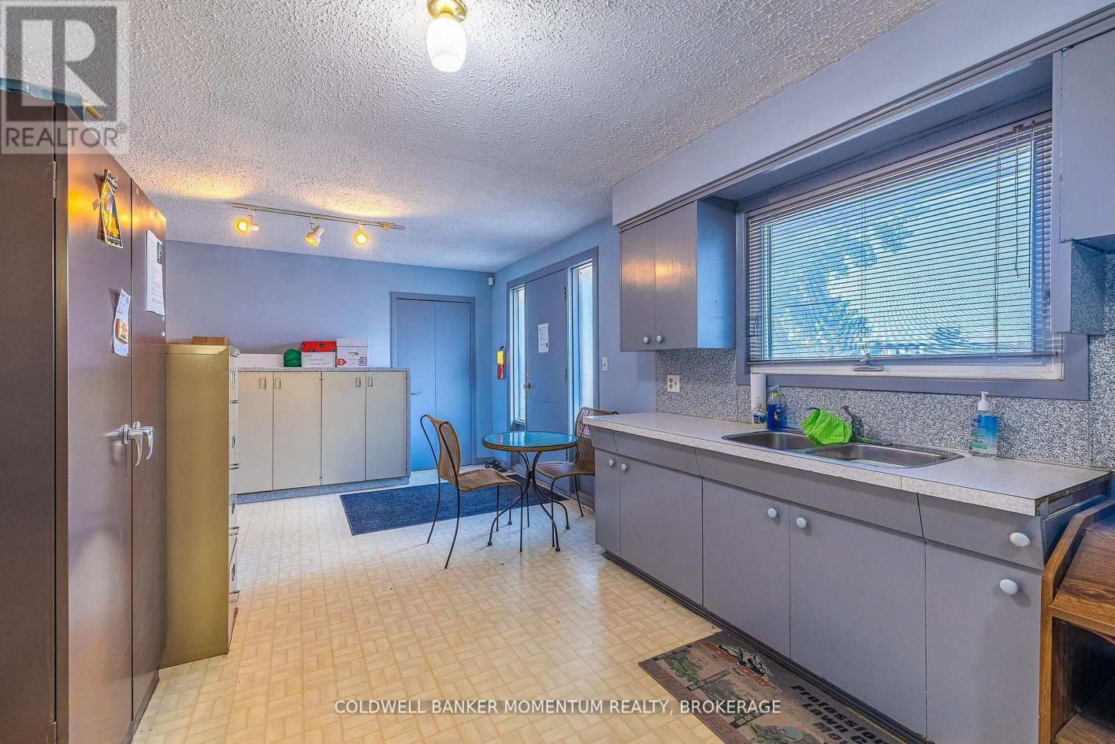 132 Bunting Road Property Photo 18