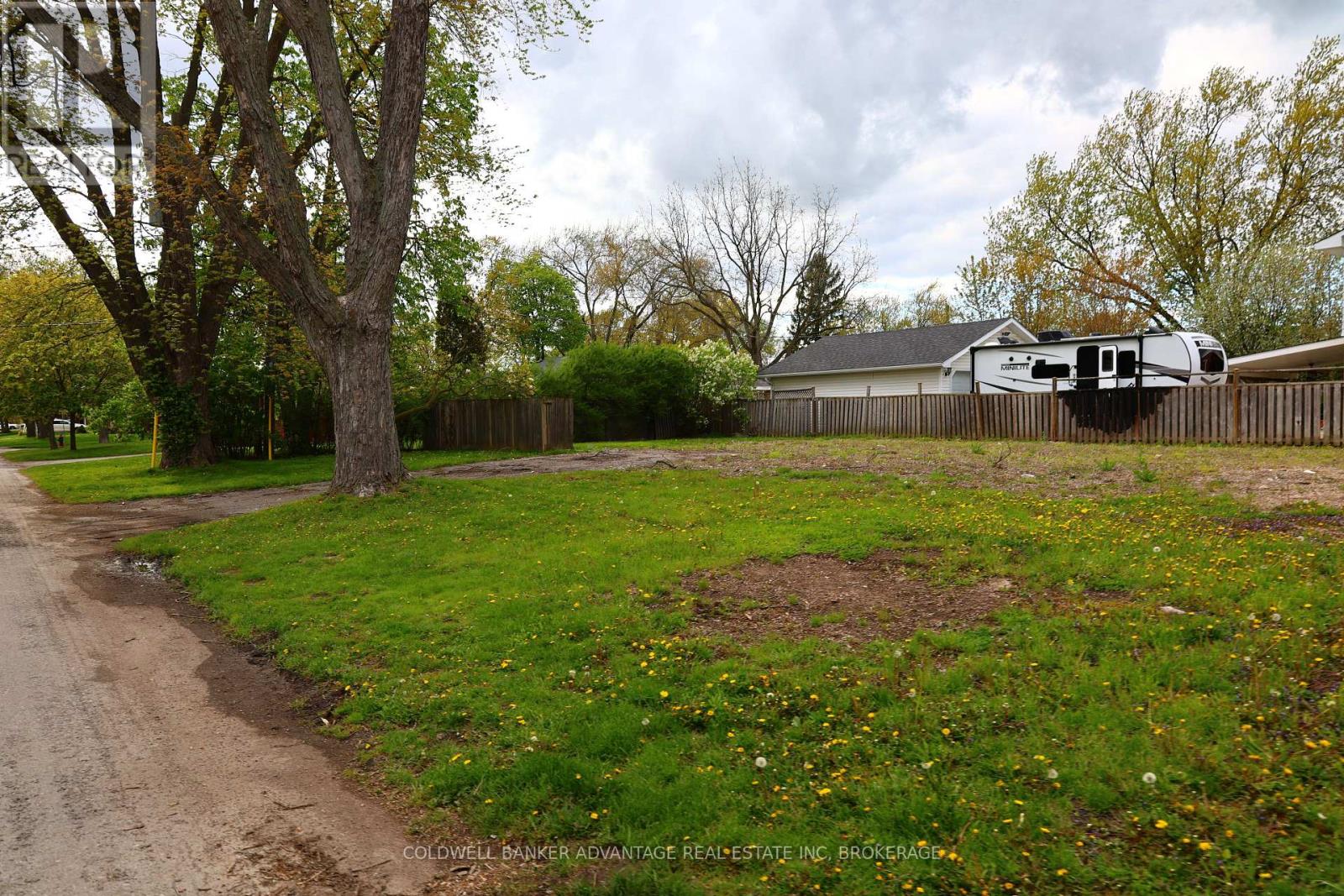 74 Summit Avenue Property Photo 5