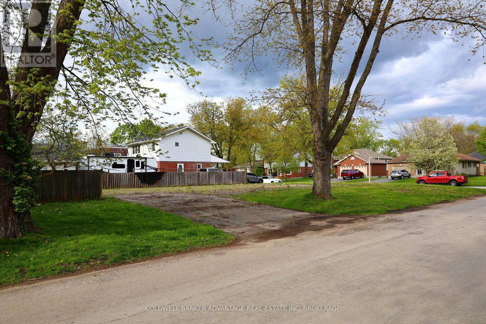 74 Summit Avenue Property Photo 7