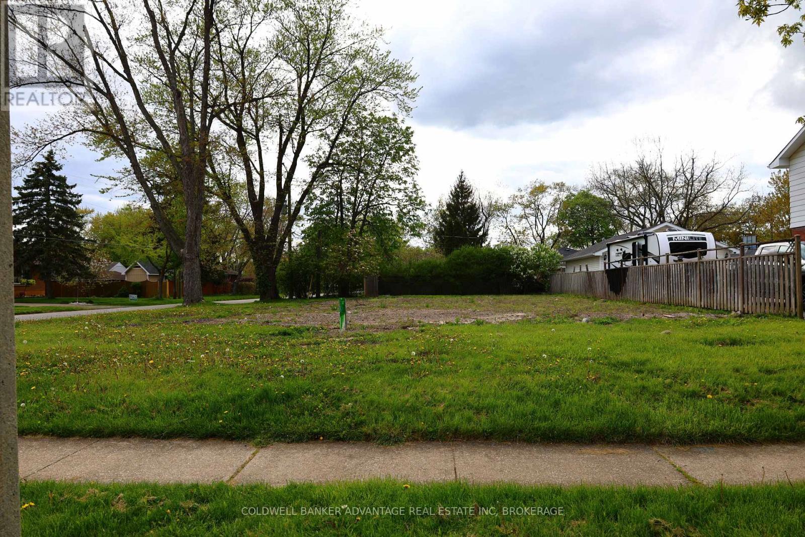 74 Summit Avenue Property Photo 10