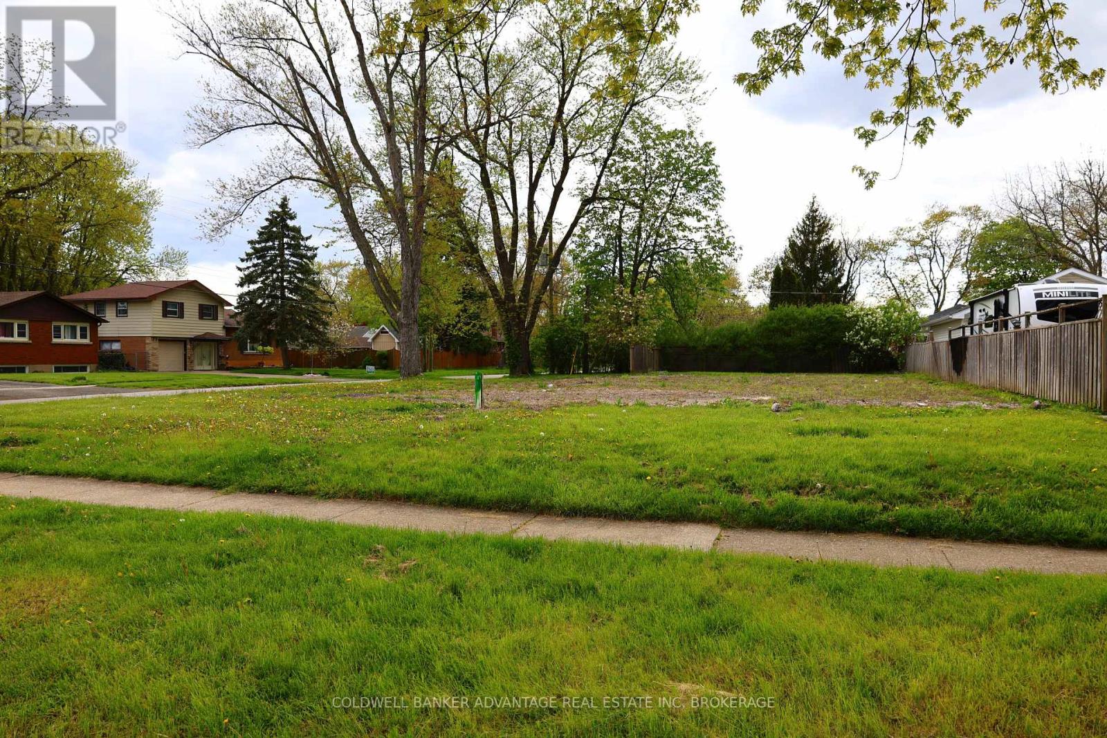 74 Summit Avenue Property Photo 11