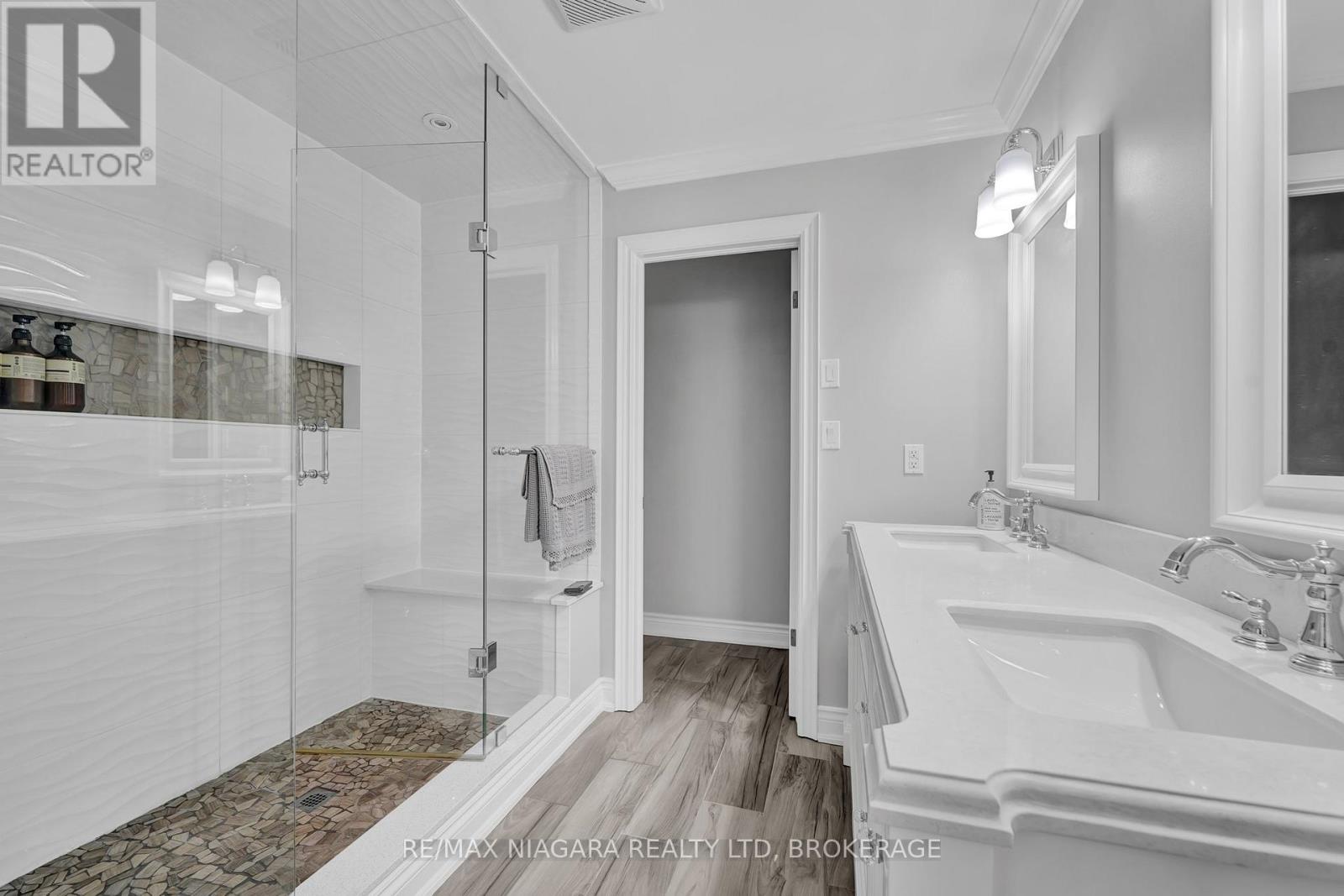 8018 Cathedral Drive Property Photo 37